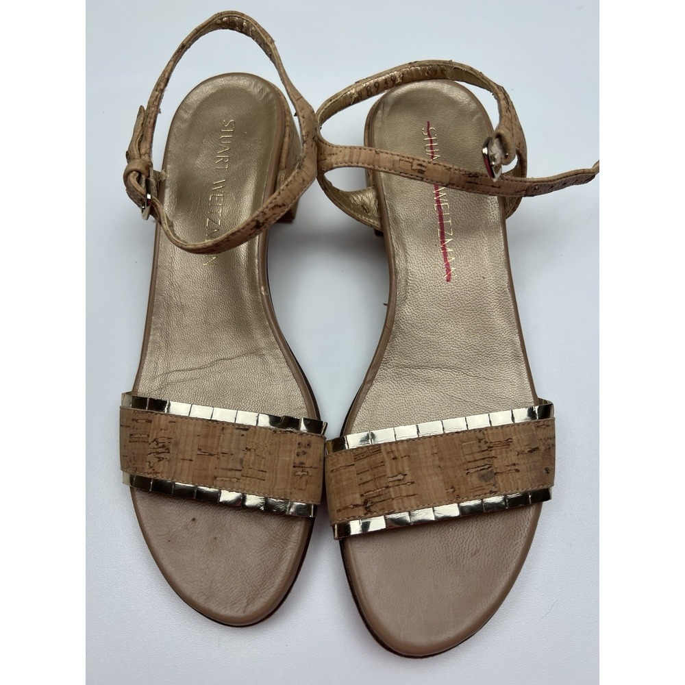 STUART WEITZMAN Synopsis Sandals in Cork and Gold Size 6.5 Narrow